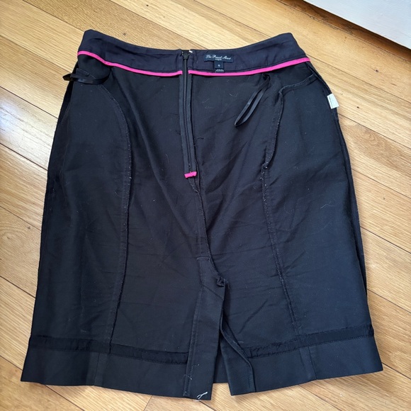 J. Crew Factory Classic Work Black Pencil Skirt - Size 6 - Picture 9 of 13